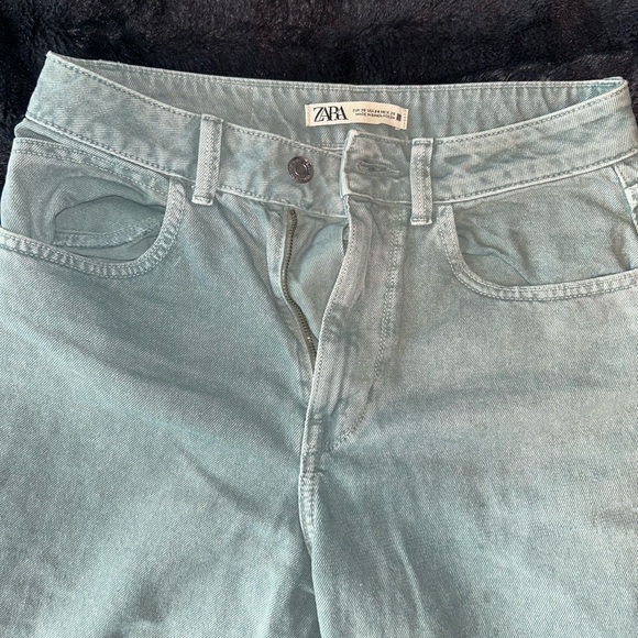 Zara Green Straight Leg Jeans - Picture 2 of 4
